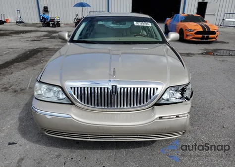 2010 Lincoln Town Car Signature Limited из США, поврежденный, VIN 2LNBL8CVXAX602554